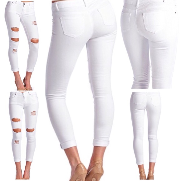 Distressed Skinny Jeans - Picture 3 of 8